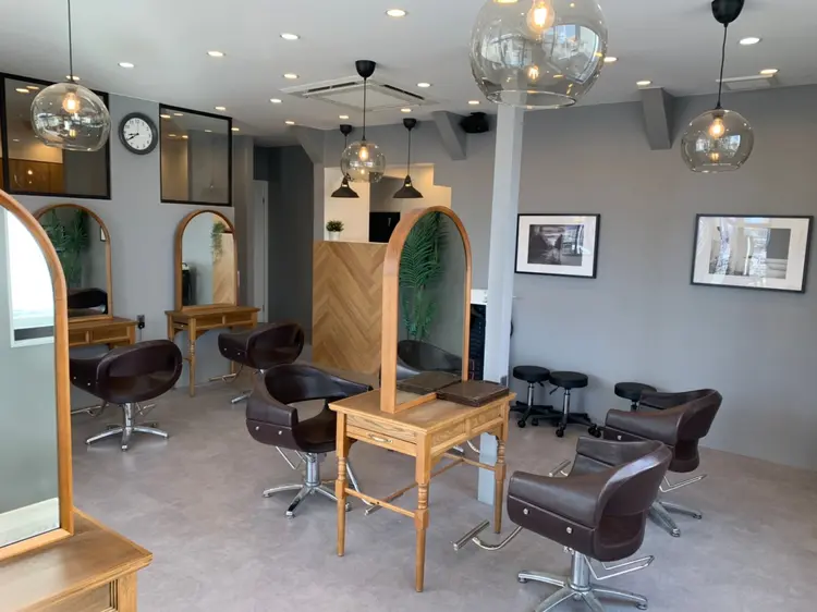 AUBE HAIR noelle　青森市青葉店 【オーブ ヘアー ノエル】の内観・外観1