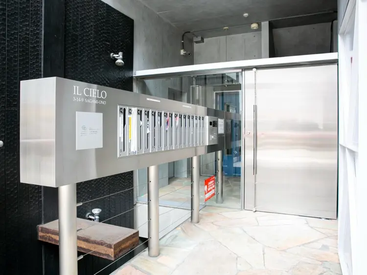 Nail&Eye ReBella 相模大野【リベラ】の内観・外観1