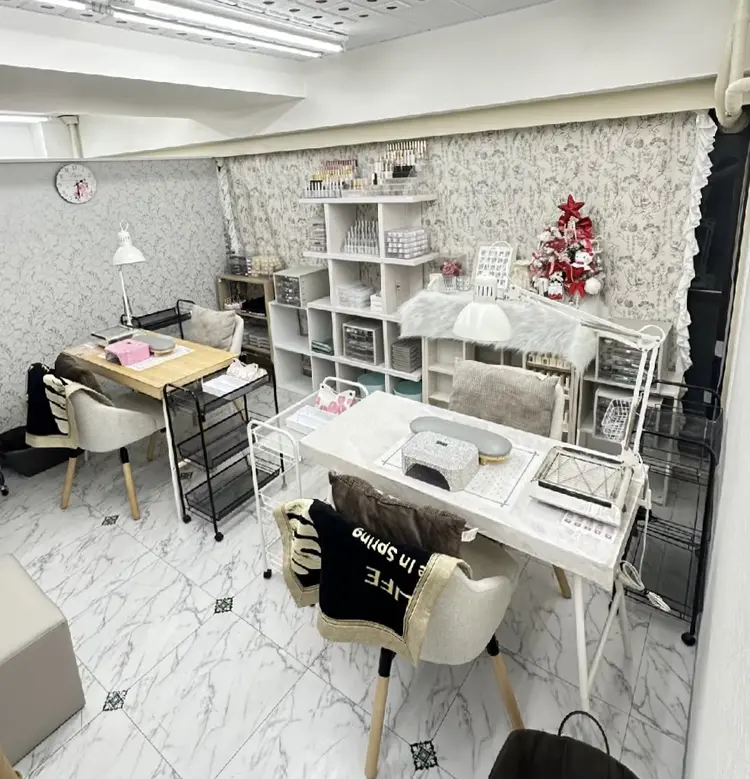 蝶々ネイルbutterfly nailの内観・外観1