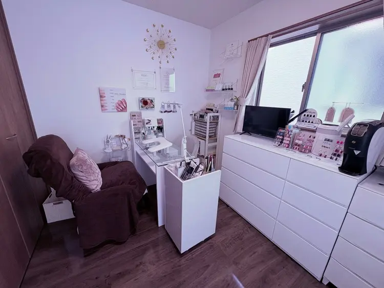 Nailsalon Dahliaの内観・外観1