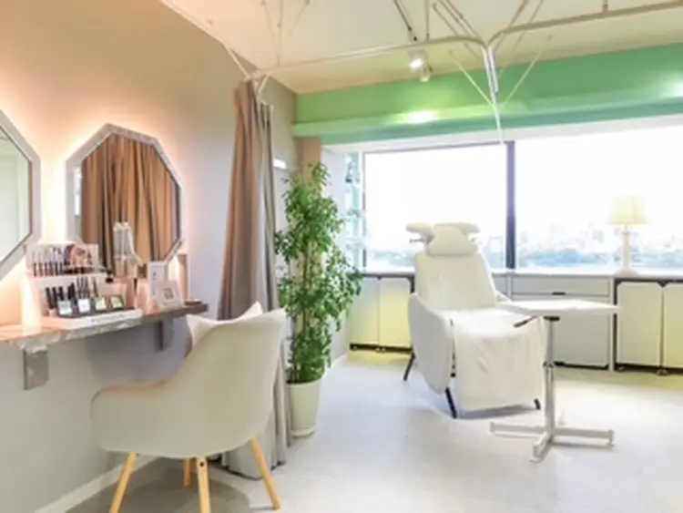 BULLION nail&eye 本店の内観・外観3