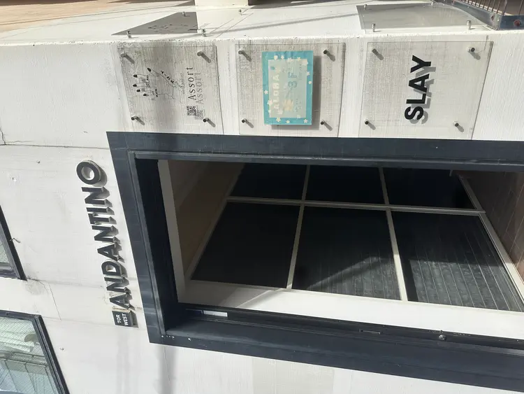 Assortの内観・外観3