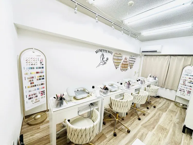 Minette Nail 池袋(ミネットネイル)の内観・外観2