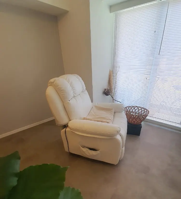 Eyelashes/Eyebrows HINTOの内観・外観1