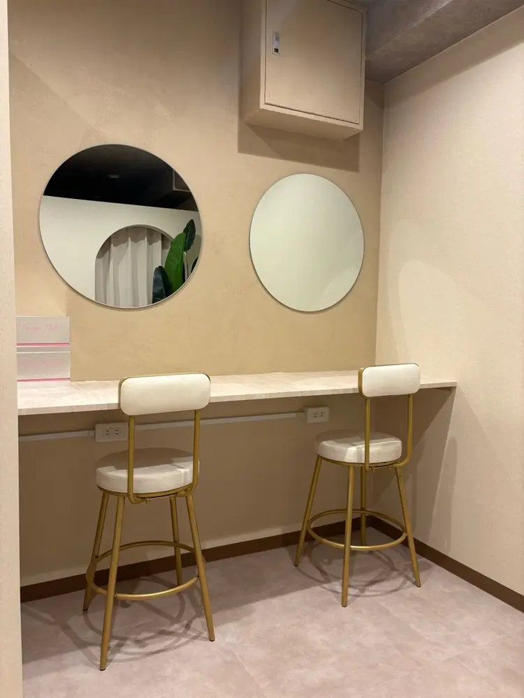 beauty salon EARNEST大阪心斎橋の内観・外観3