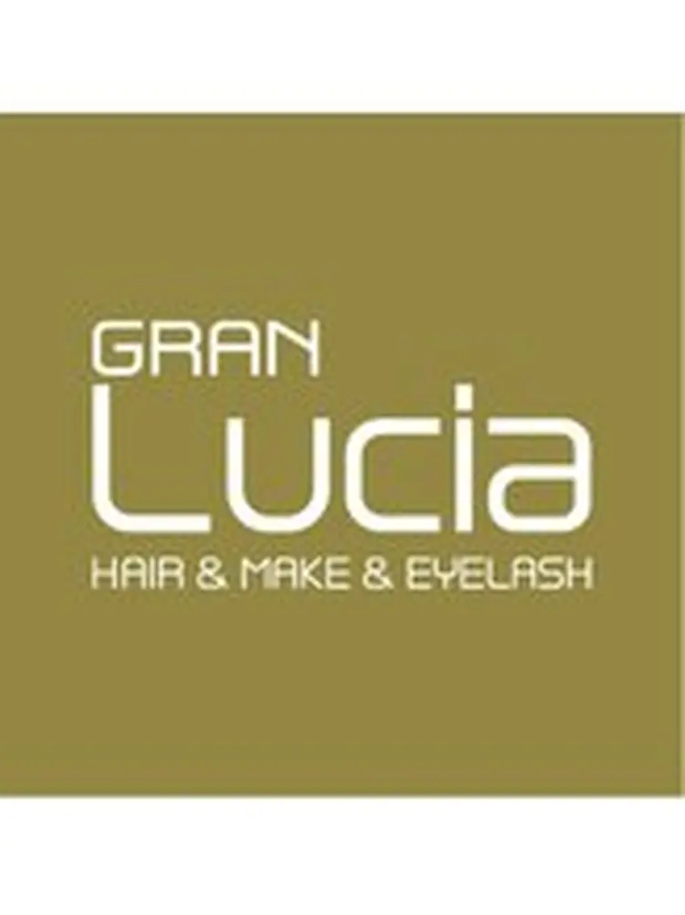 hair&make&eyelash GRAN Lucia 梅田茶屋町店の内観・外観1