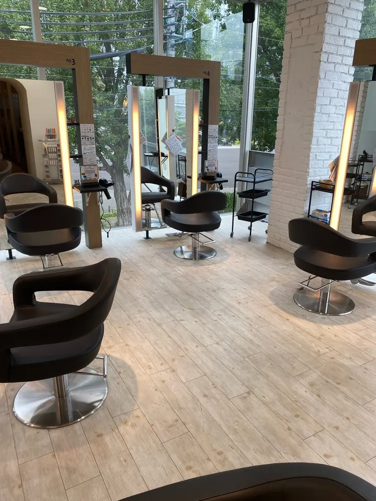 enne栄店 /ブリーチ/ブリーチカラー/ダブルカラー/髪質改善/ケアブリーチ【エン】の内観・外観2