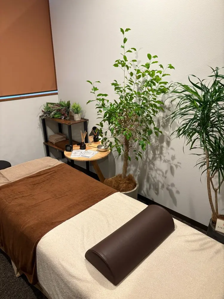 CoconeRu. 横須賀中央店の内観・外観1