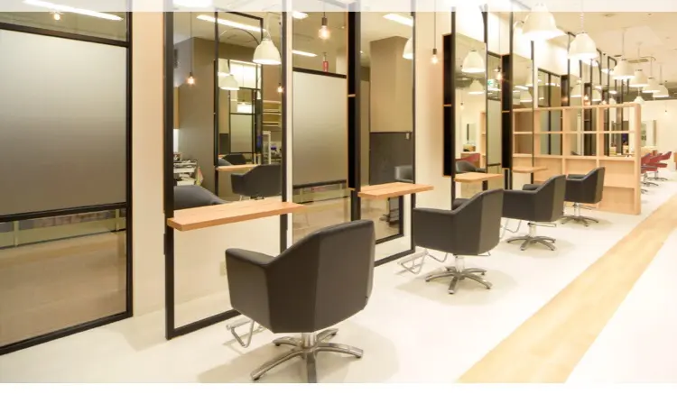 club hairs 醍醐本店 eyelash salonの内観・外観2