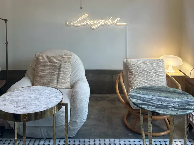 Nail&Eyelash laughlの内観・外観1