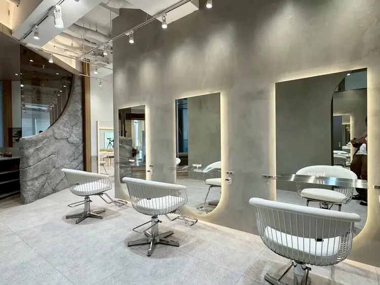 GO TODAY SHAiRE SALON  本店の内観・外観3