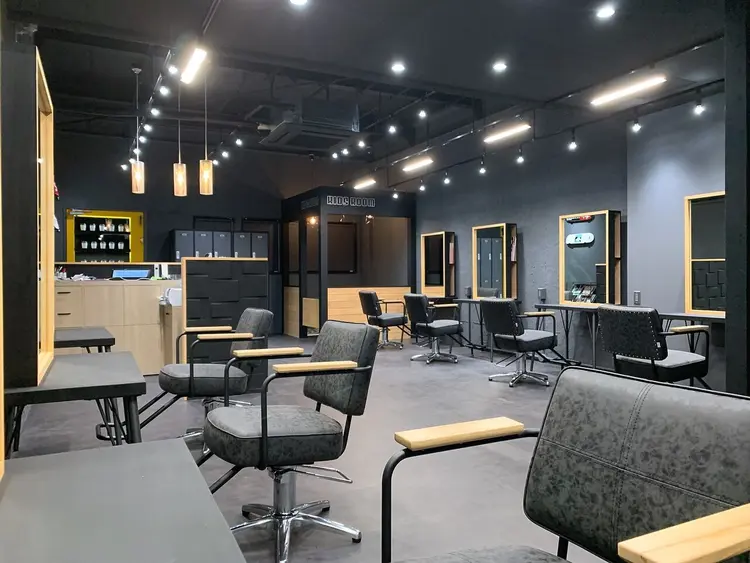 Agu hair rojet 松本桐店【アグ ヘアー ロジェット】の内観・外観1
