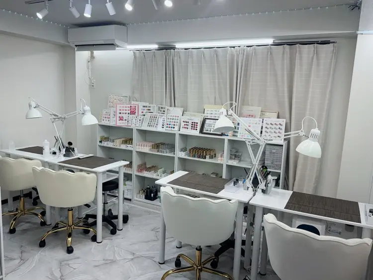 Lenie Nail Salonの内観・外観1
