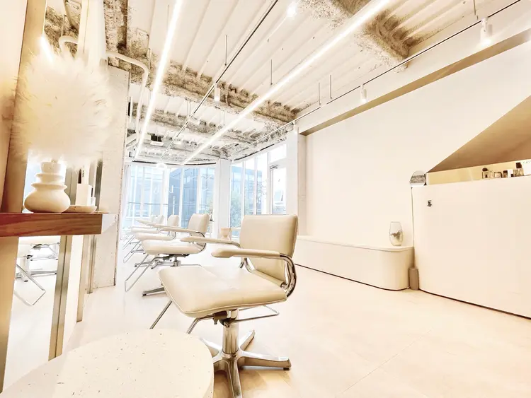 Lady表参道hairsalonの内観・外観1