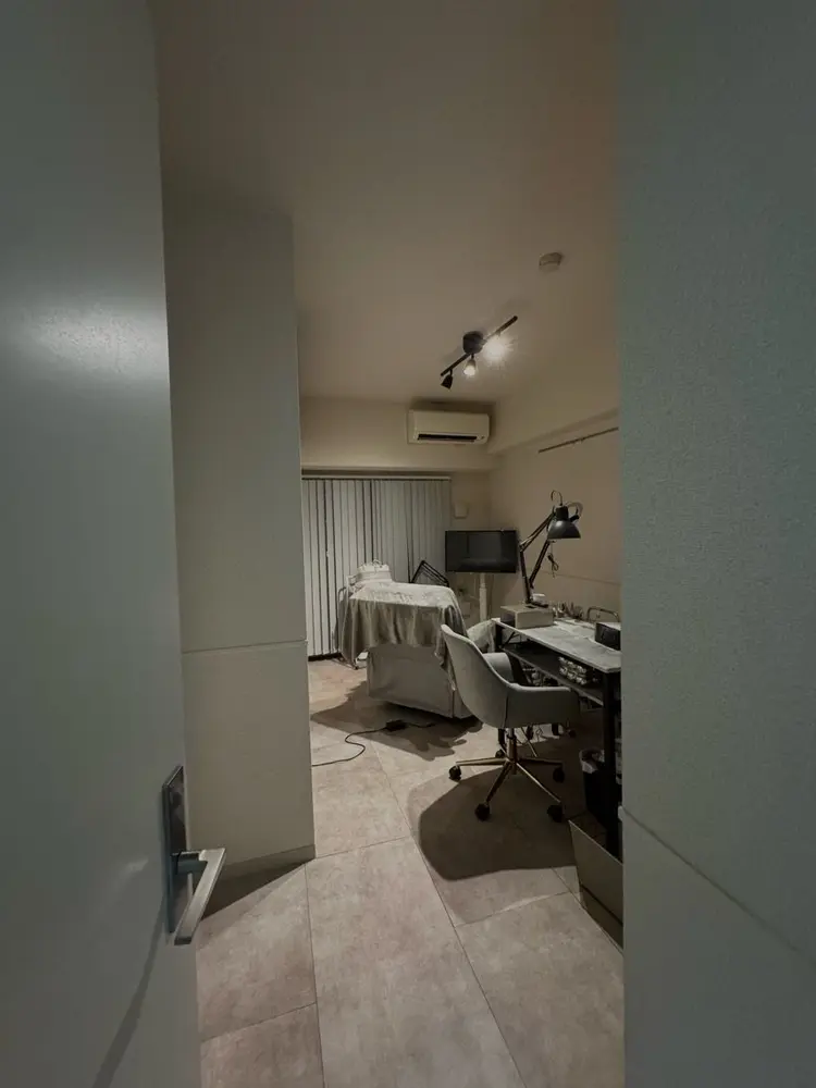 nail lamの内観・外観1