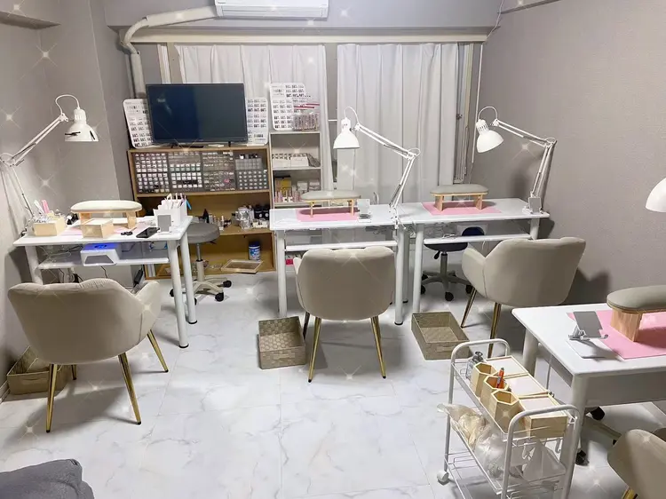 Mina nail salon 渋谷店の内観・外観1