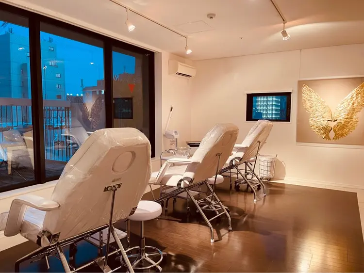 肌質改善サロン　F's  Loungeの内観・外観1