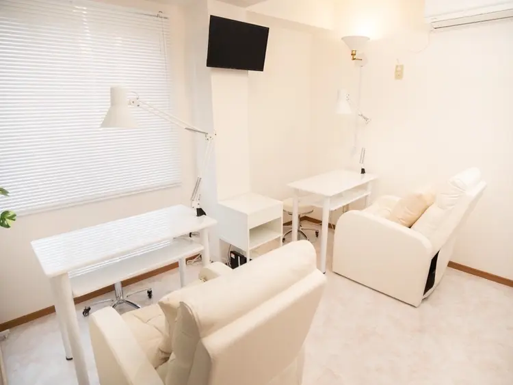 nail salon ViViAの内観・外観2