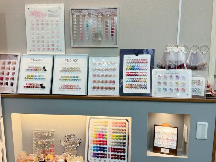 YS nailの内観・外観2