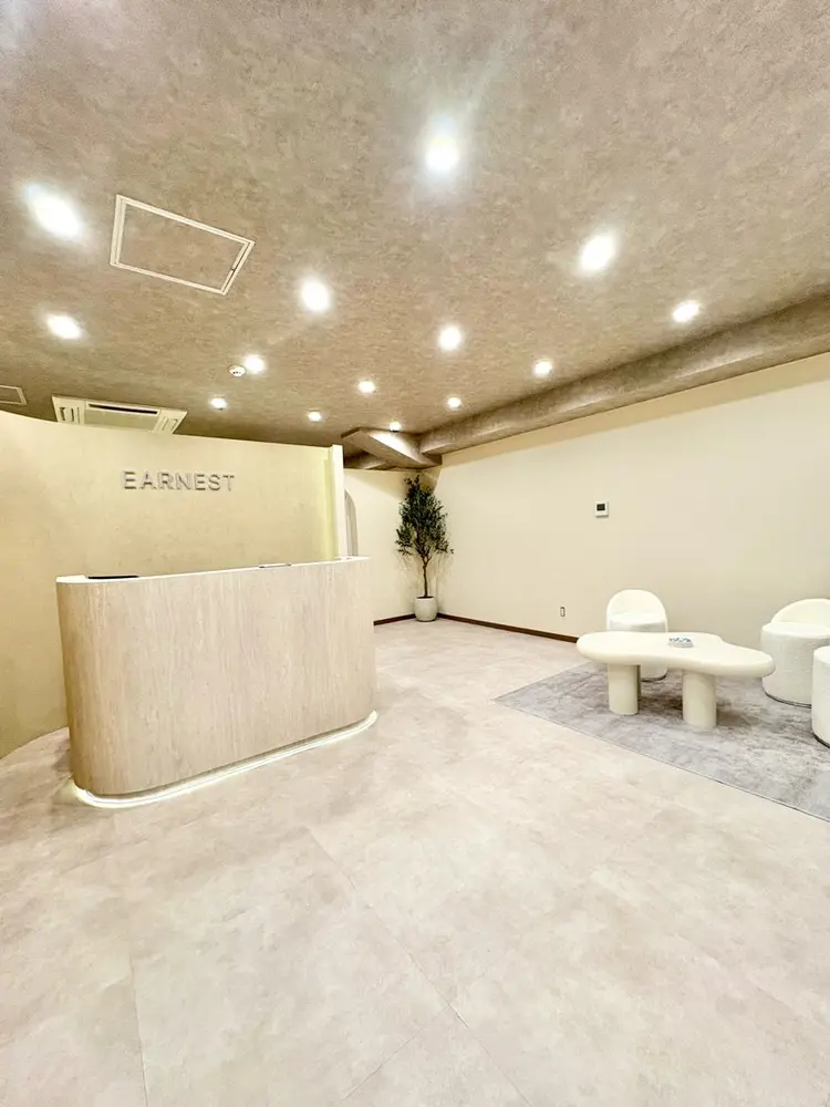 beauty salon EARNEST大阪心斎橋の内観・外観1