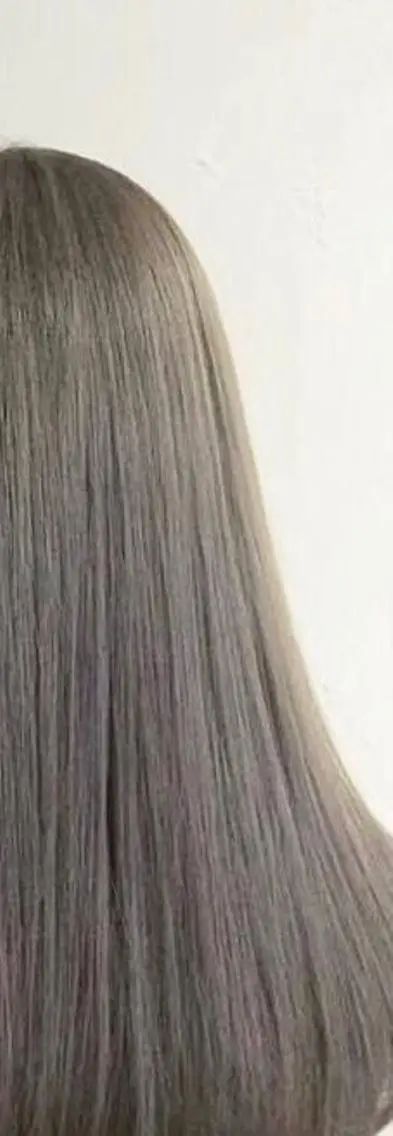 セミロング カラー シルバー 【体験】韓国 メイク&ヘア天神のヘアスタイル