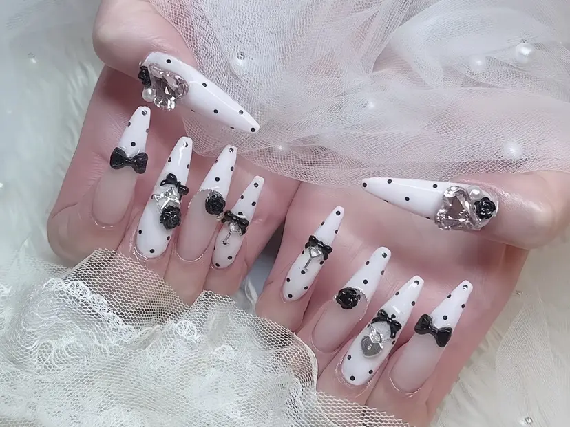 Rin Nail Shinokuboの掲載