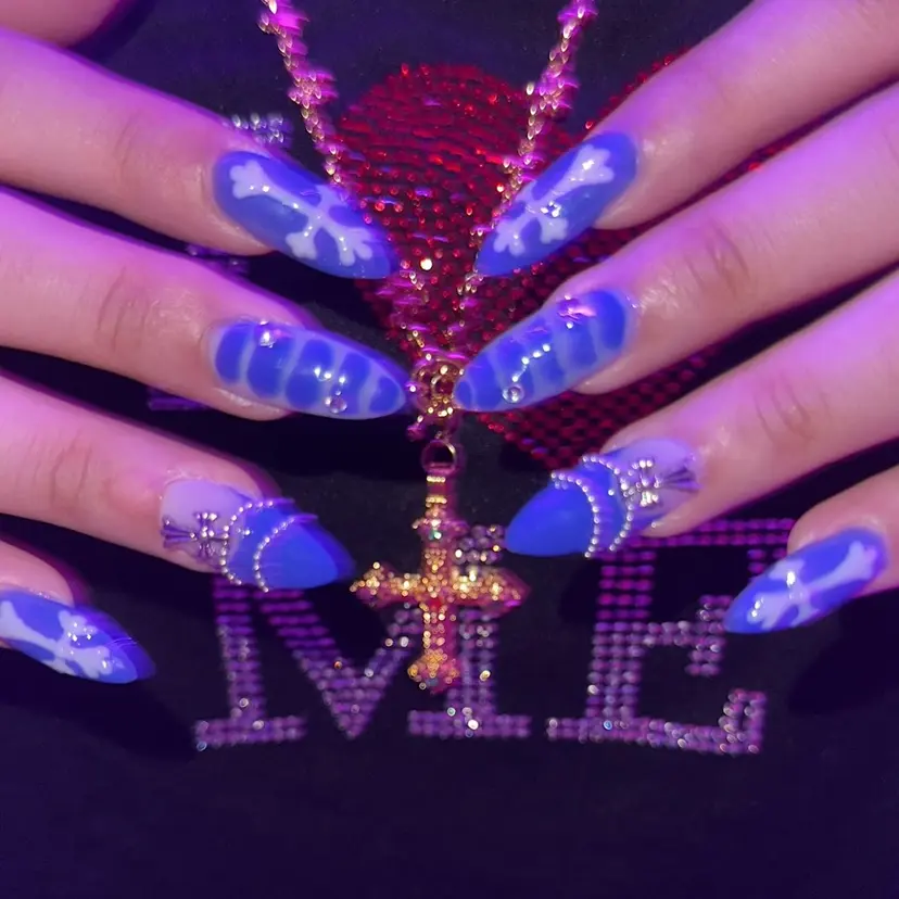 RINA 𖤐の掲載