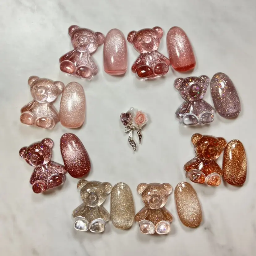 feminine nailの掲載