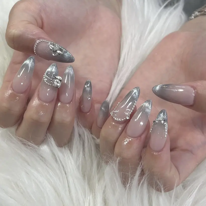 Allu nail 🎀KANONの掲載