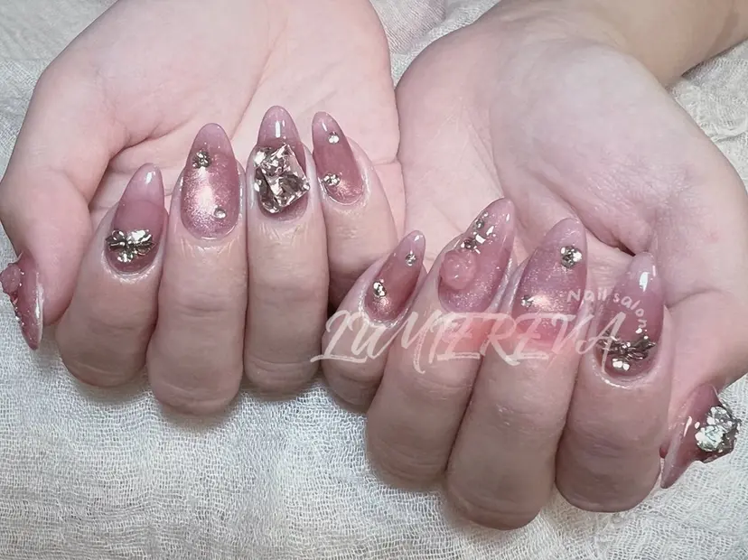 Lumiereva nail salonの掲載