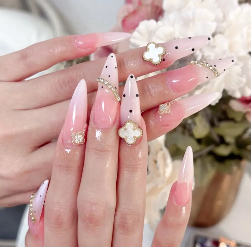 Merci NailSalonの掲載