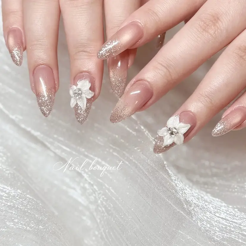 Nail bouquetの掲載
