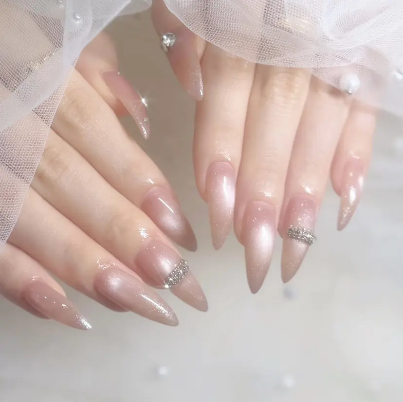 ワンホン韓国ちゅるん ネイル✨🎀AMIの掲載