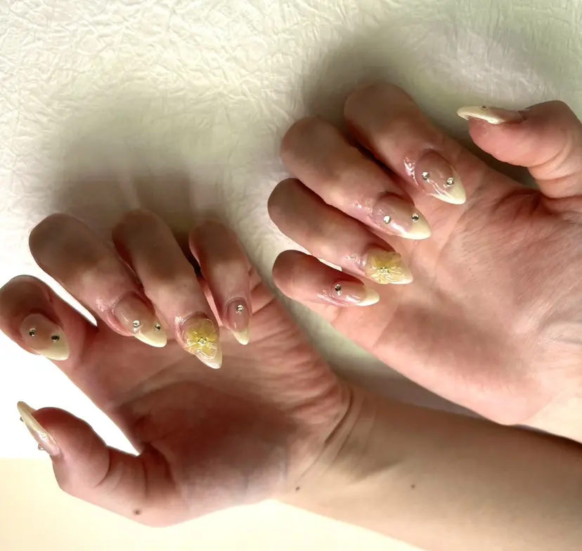 2DY NAIL SALONの掲載