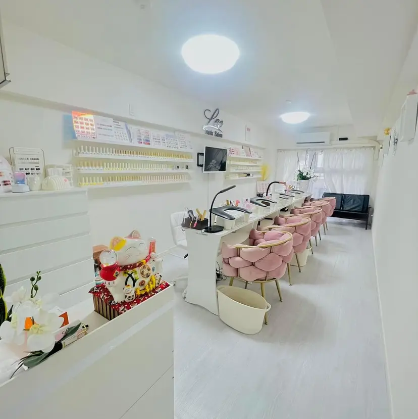 Lee Nailsの掲載