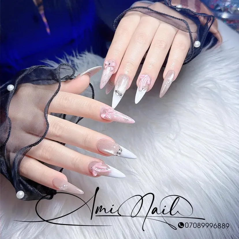 Ami Nailsの掲載