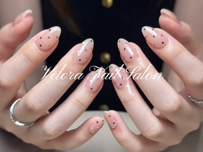 VELORA NAILの掲載