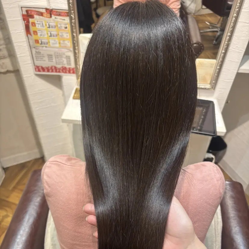 酸性ストレート✨ 艶カラー✨谷口倭子の掲載