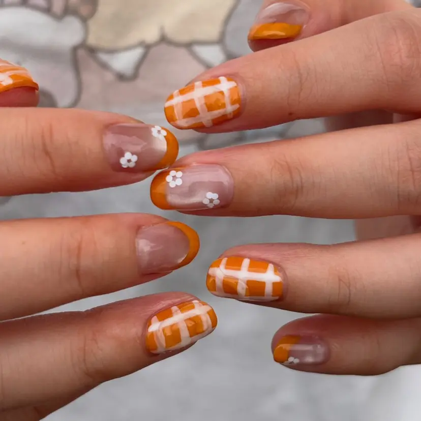 nail salon GEMINI りなの掲載