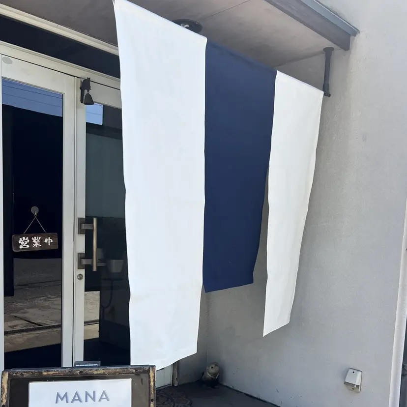 MANA  ︎︎LABの掲載