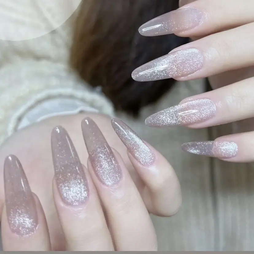 モナ ネイルサロンの掲載