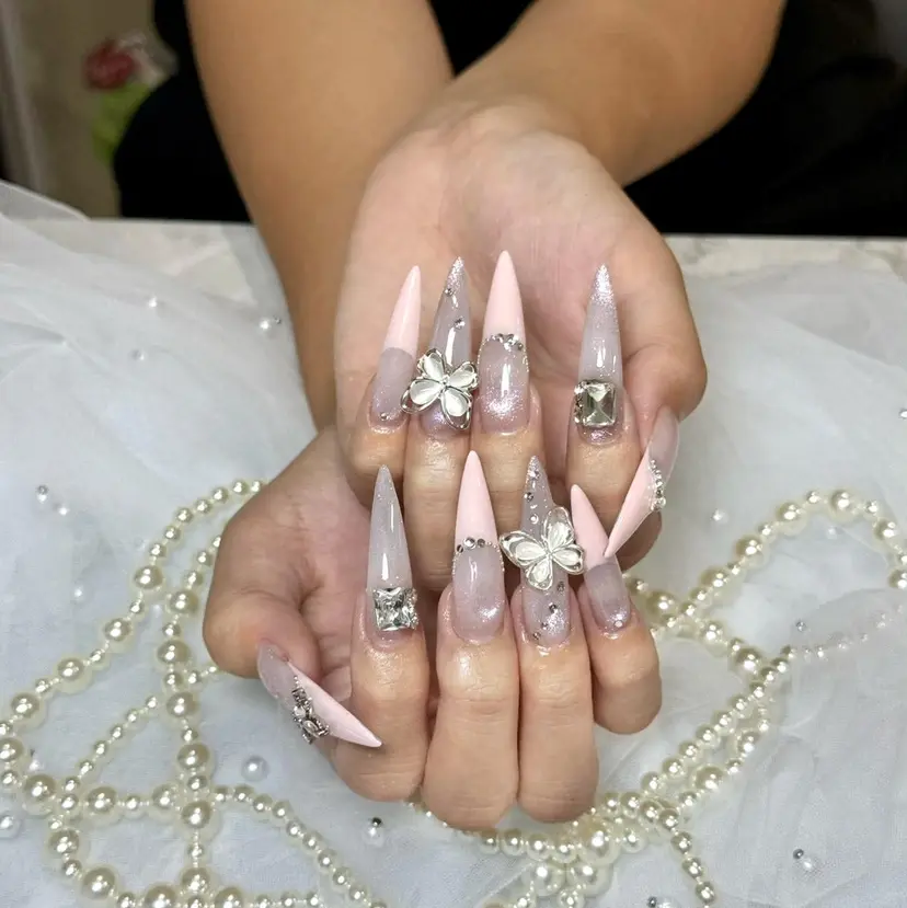 Aria Nail Beautyの掲載