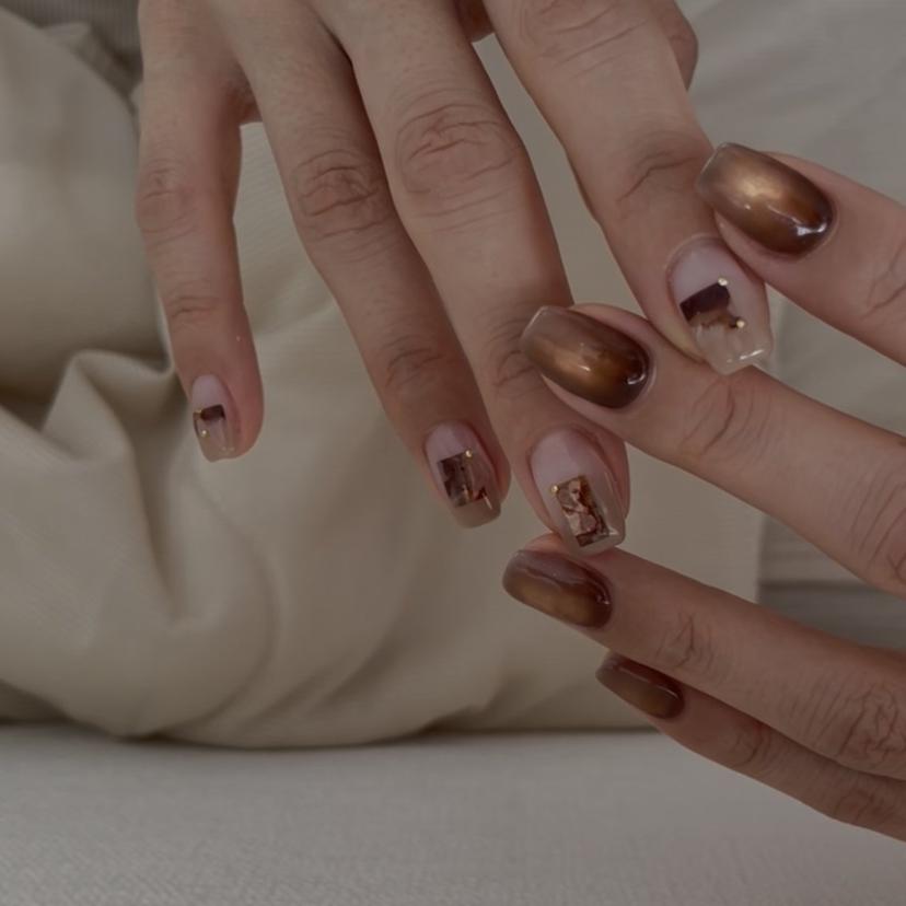 nuás nail & eyeの掲載