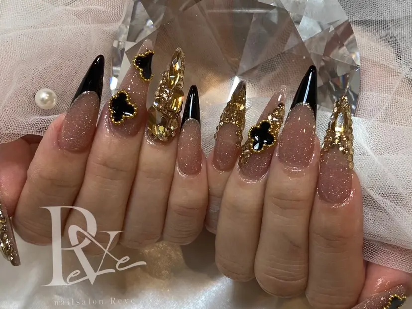 reve 🎀の掲載