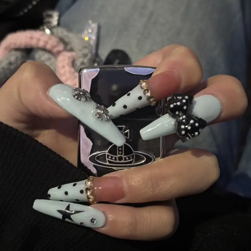 🐬Cxxu° Nail✝️の掲載