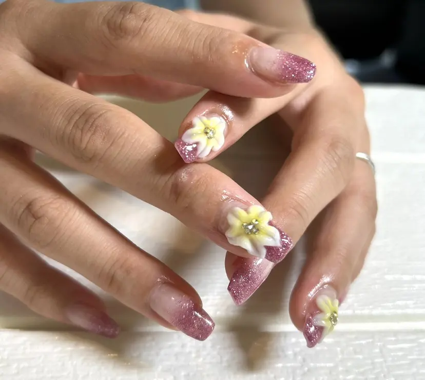 2DY NAIL SALONの掲載