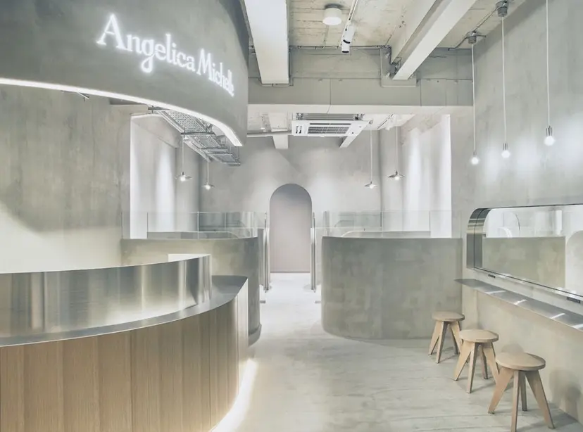 Anjelica Rinaの掲載