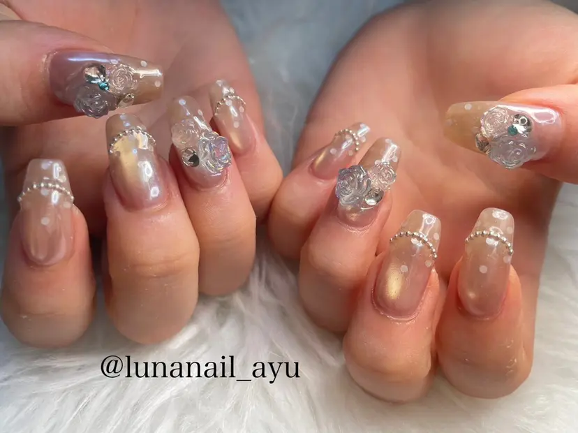 LUNA NAIL ayuの掲載