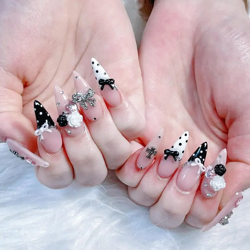 Hin Hana Nailの掲載