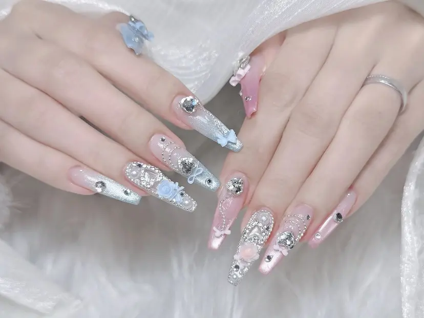 Rin Nail Shinokuboの掲載